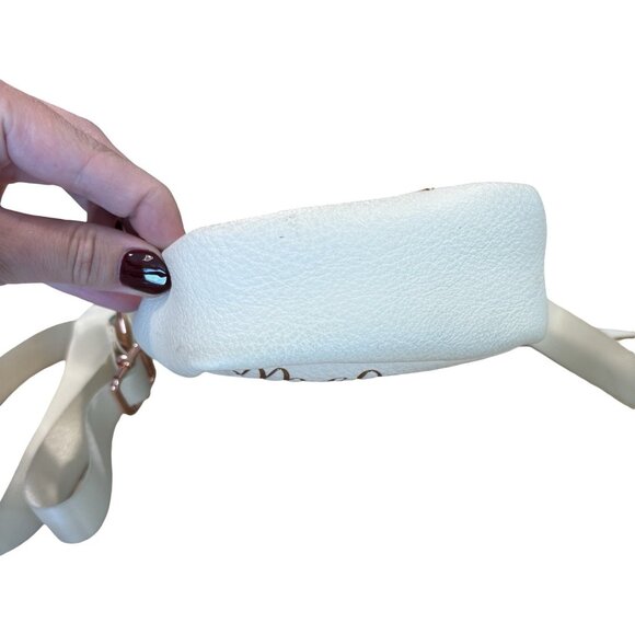 Disney PrincessBelle Buckle Down Handbag Used But Very Good Condition Read Cute - Picture 7 of 8